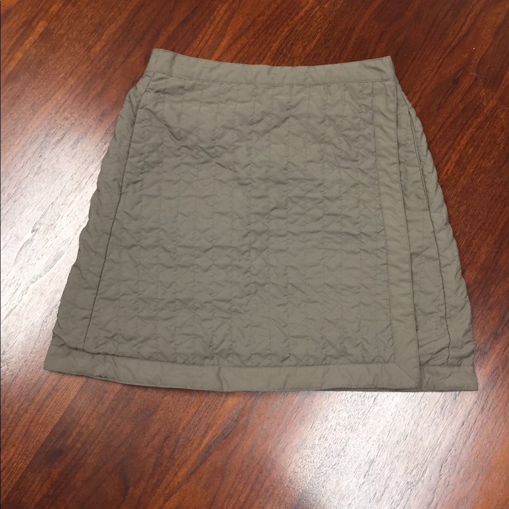 Uniqlo Mini Skirt L Tan Quilted/Fleece Reversible